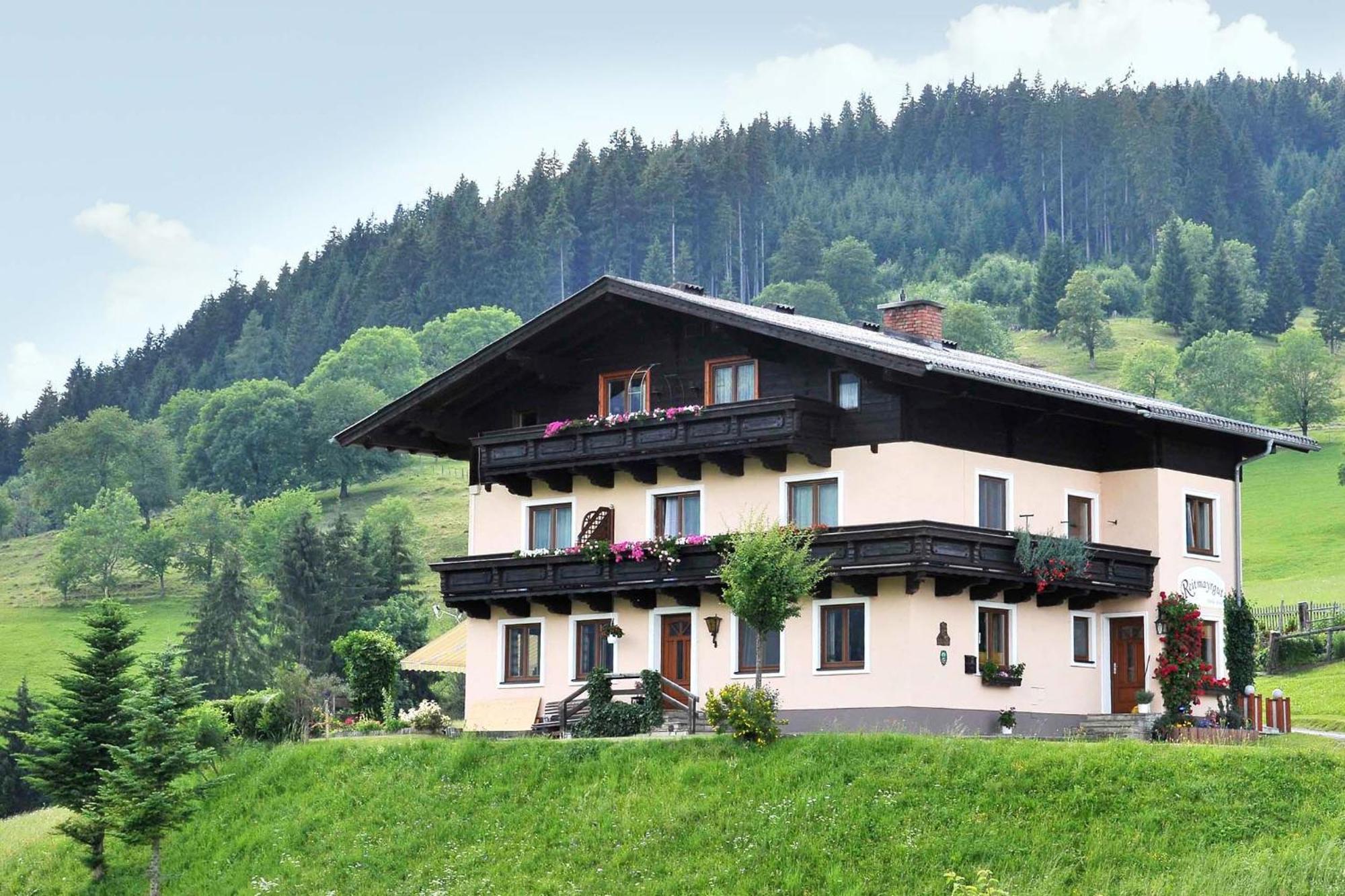 Bio-Bauernhof Reitmayrgut Goldegg Buitenkant foto